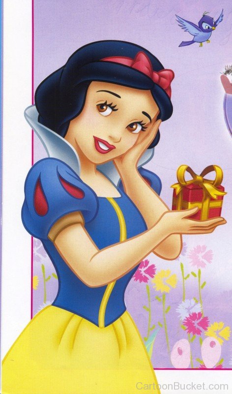 Snow White With Gift