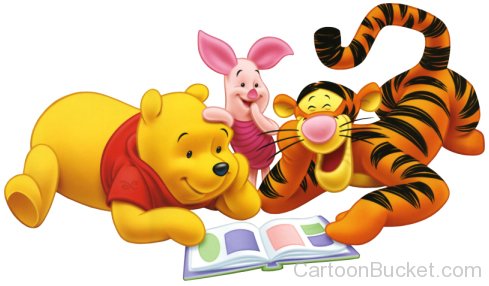 Tigger,Pooh And Piglet Reading Book