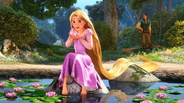 Rapunzel Holding Flower-wwe358