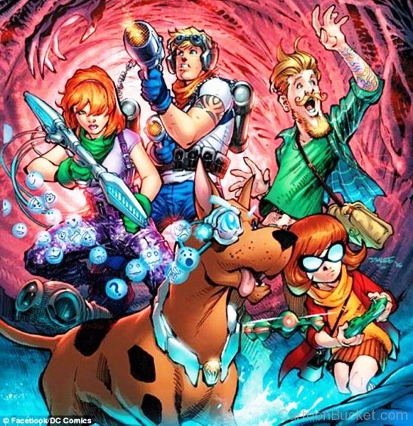 Scooby Doo With Family Under Water